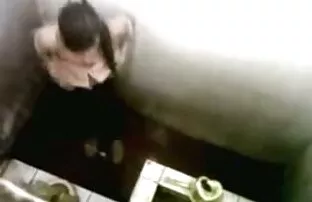 XXX L'urina ovviamente non era xxx donne con cani a conoscenza di lanciare una telecamera nascosta