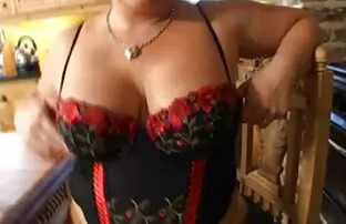 XXX Procace pulcino pesche film porno gratis con donne anziane lapidato, e spray