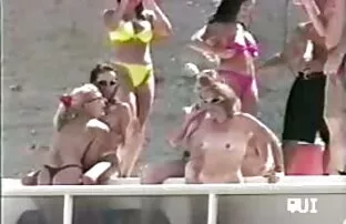 XXX Peter era video nonne amatoriali distratto dal suo ragazzo ubriaco e truffato con i suoi amici