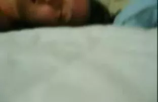 XXX Un uomo di passione con una bella, sbattere sul casalinghe italiane video hard tavolo