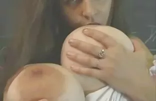 XXX Pompino da video porno di donne vergini vicino