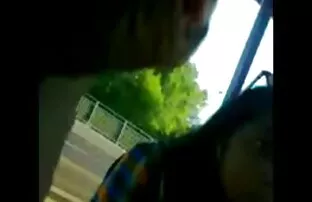 XXX Una persona tira tre ragazza video gratis vecchie sulla macchina fotografica